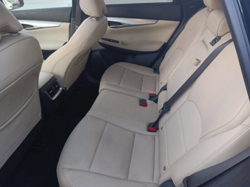 Used 2021 INFINITI QX50 Luxe image 8