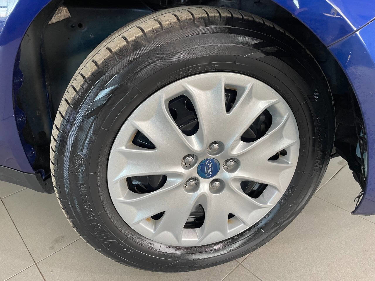 Used 2013 Ford Fusion S image 9