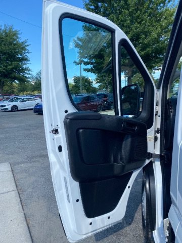 Used 2025 RAM ProMaster 2500 w/ Convenience Group FWD image 18