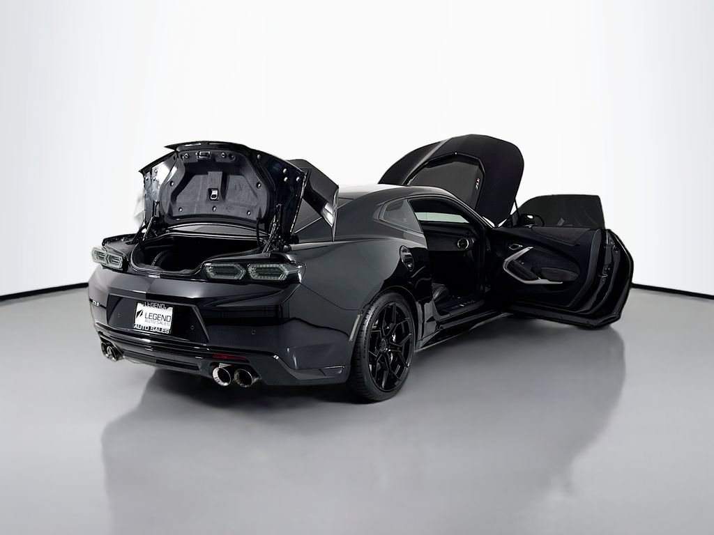 Used 2018 Chevrolet Camaro ZL1 RWD image 34
