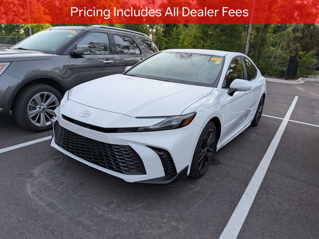 Used 2026 Toyota Camry SE w/ Convenience Package FWD image 4
