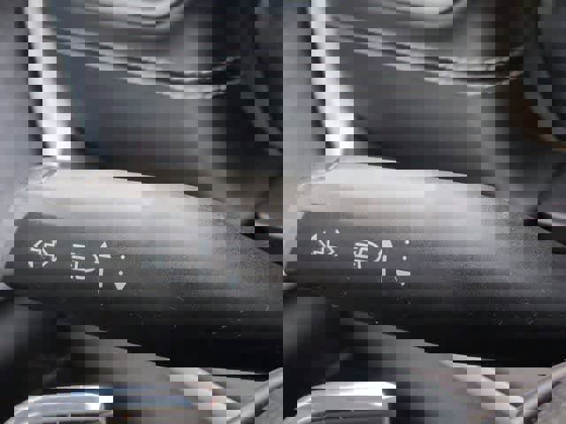 Used 2023 Jeep Grand Cherokee Limited w/ Black Appearance Package image 26