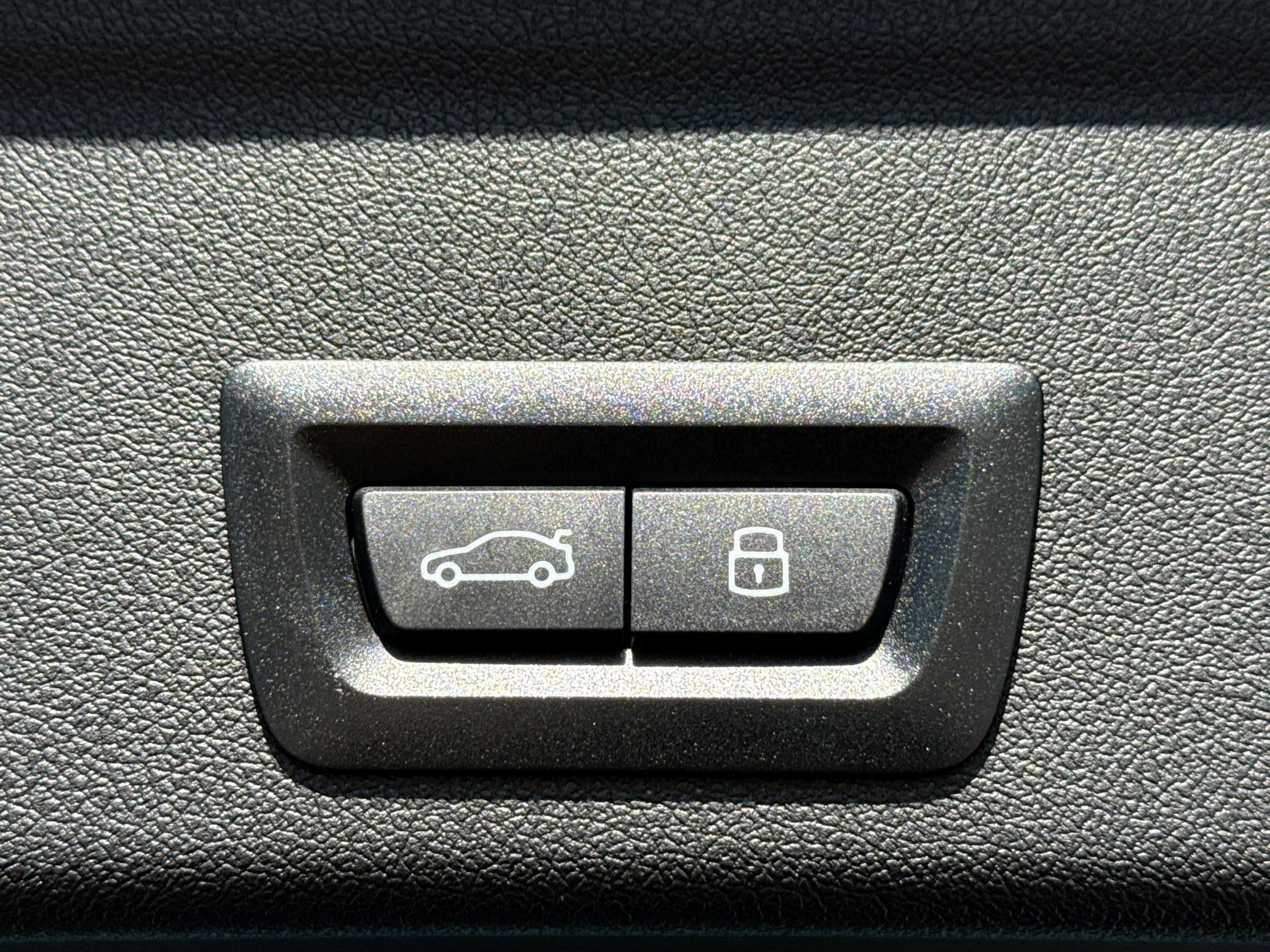 New 2026 BMW X6 M60i image 12