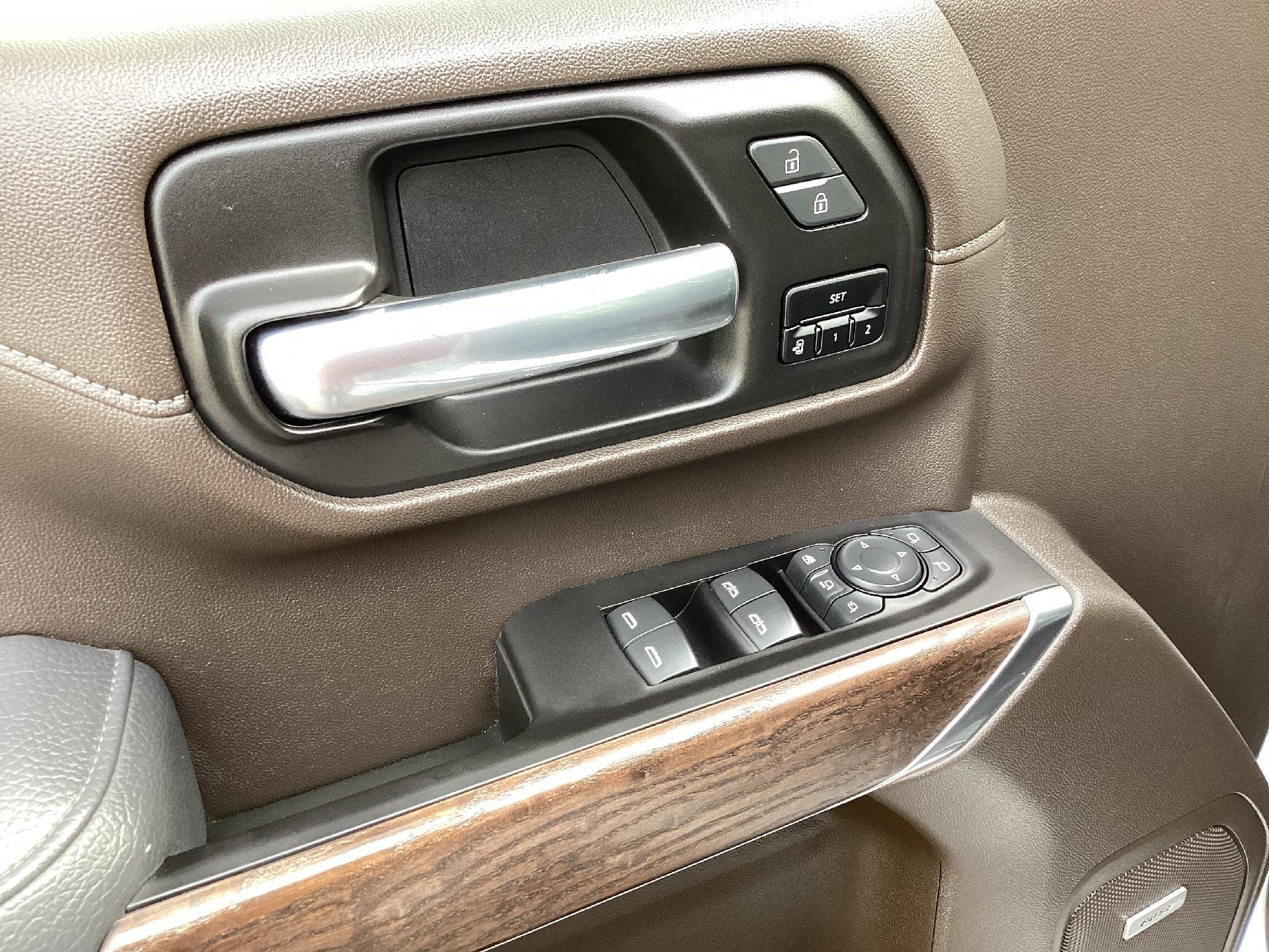 Used 2020 GMC Sierra 2500 Denali w/ Denali Ultimate Package image 13