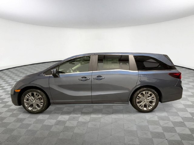 New 2027 Honda Odyssey Touring image 3