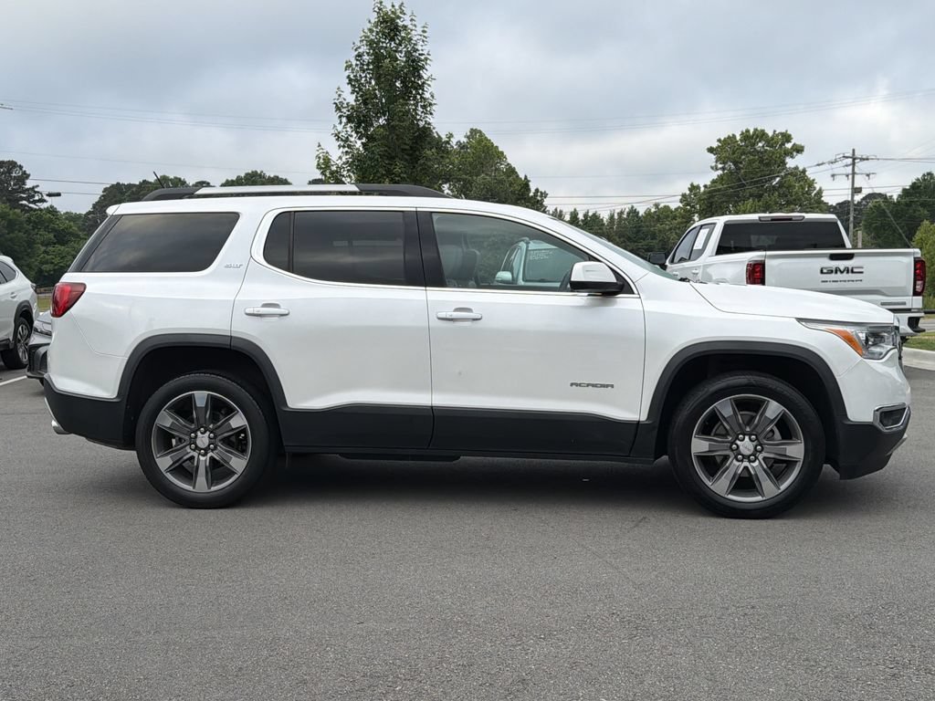 Used 2018 GMC Acadia SLT FWD image 2