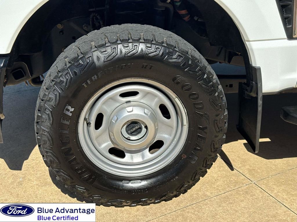 Certified 2025 Ford F250 XL w/ XL Off-Road Package AWD/4WD image 7