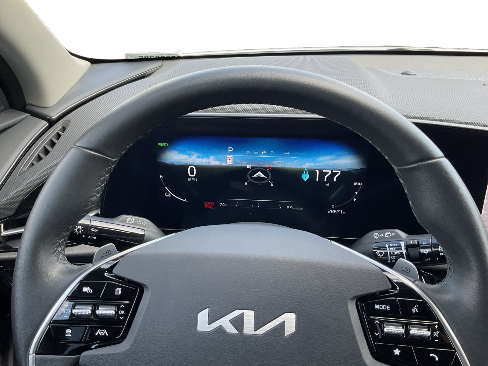 Used 2023 Kia Niro Wind FWD image 12