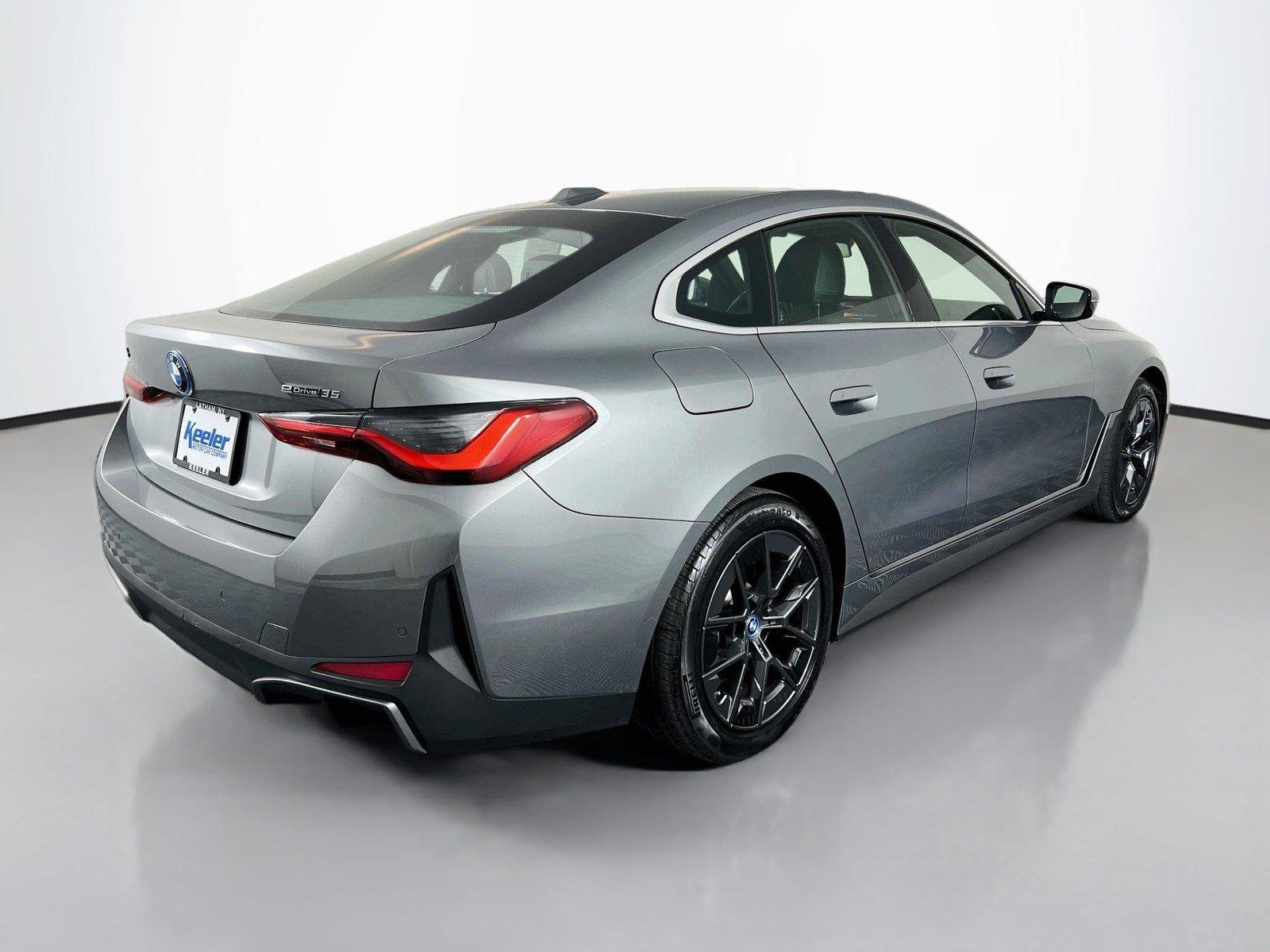 Used 2023 BMW i4 eDrive35 w/ Premium Package RWD image 6