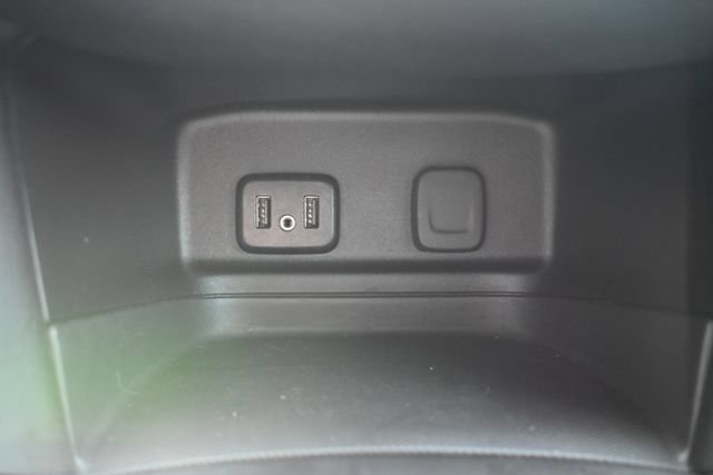 Used 2018 Chevrolet Equinox LT w/ Sun & Infotainment Package FWD image 29