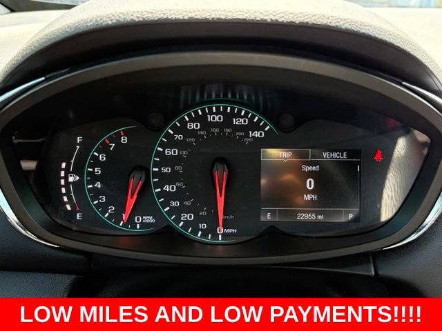 Used 2021 Chevrolet Trax LT w/ LT Convenience Package FWD image 18