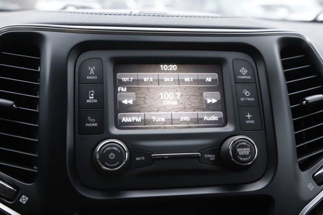 Used 2019 Jeep Cherokee Sport image 21