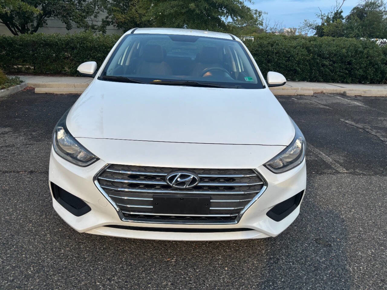 Used 2019 Hyundai Accent SE image 2