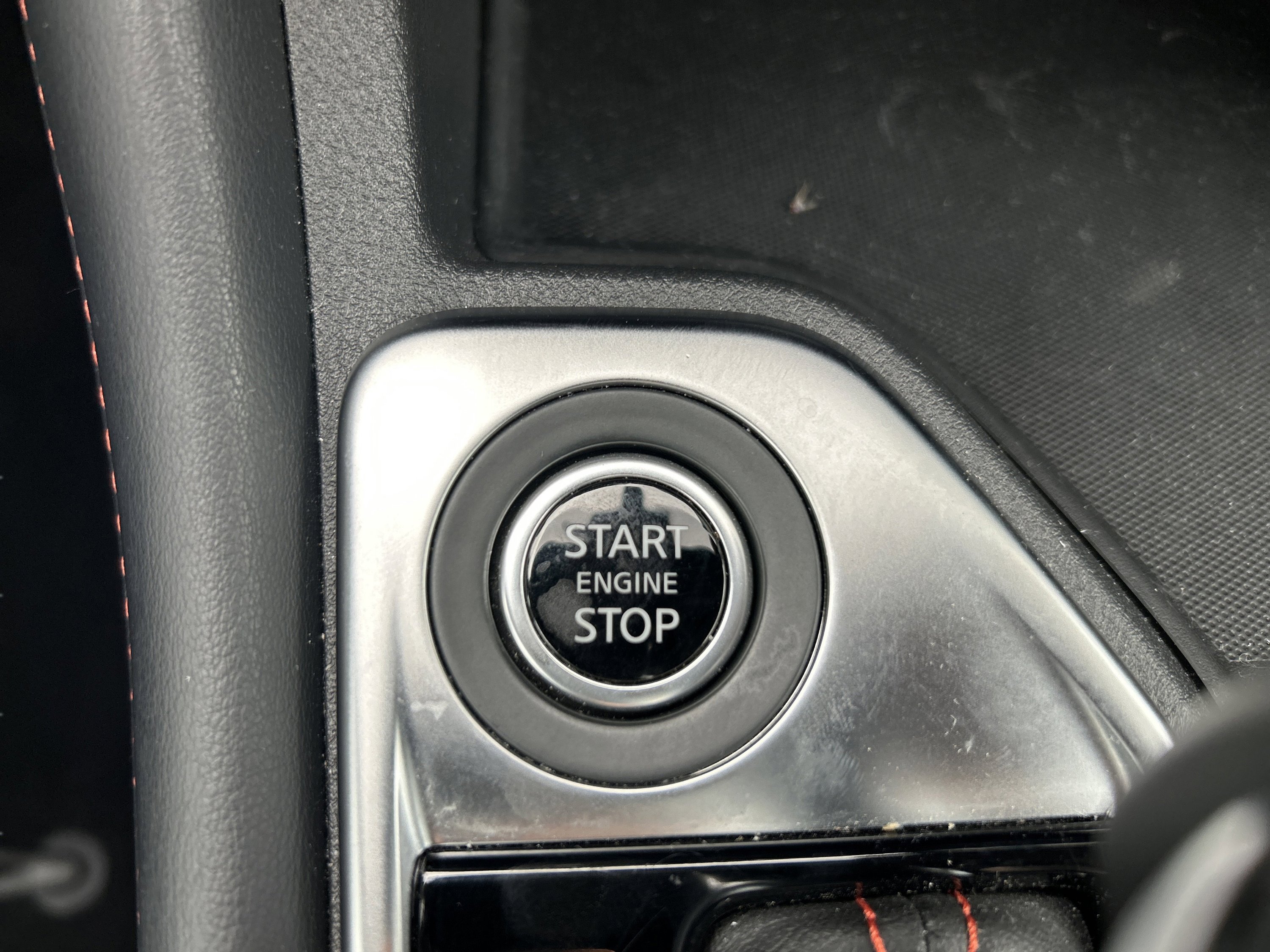 Used 2025 Nissan Sentra SR w/ SR Premium Package image 35