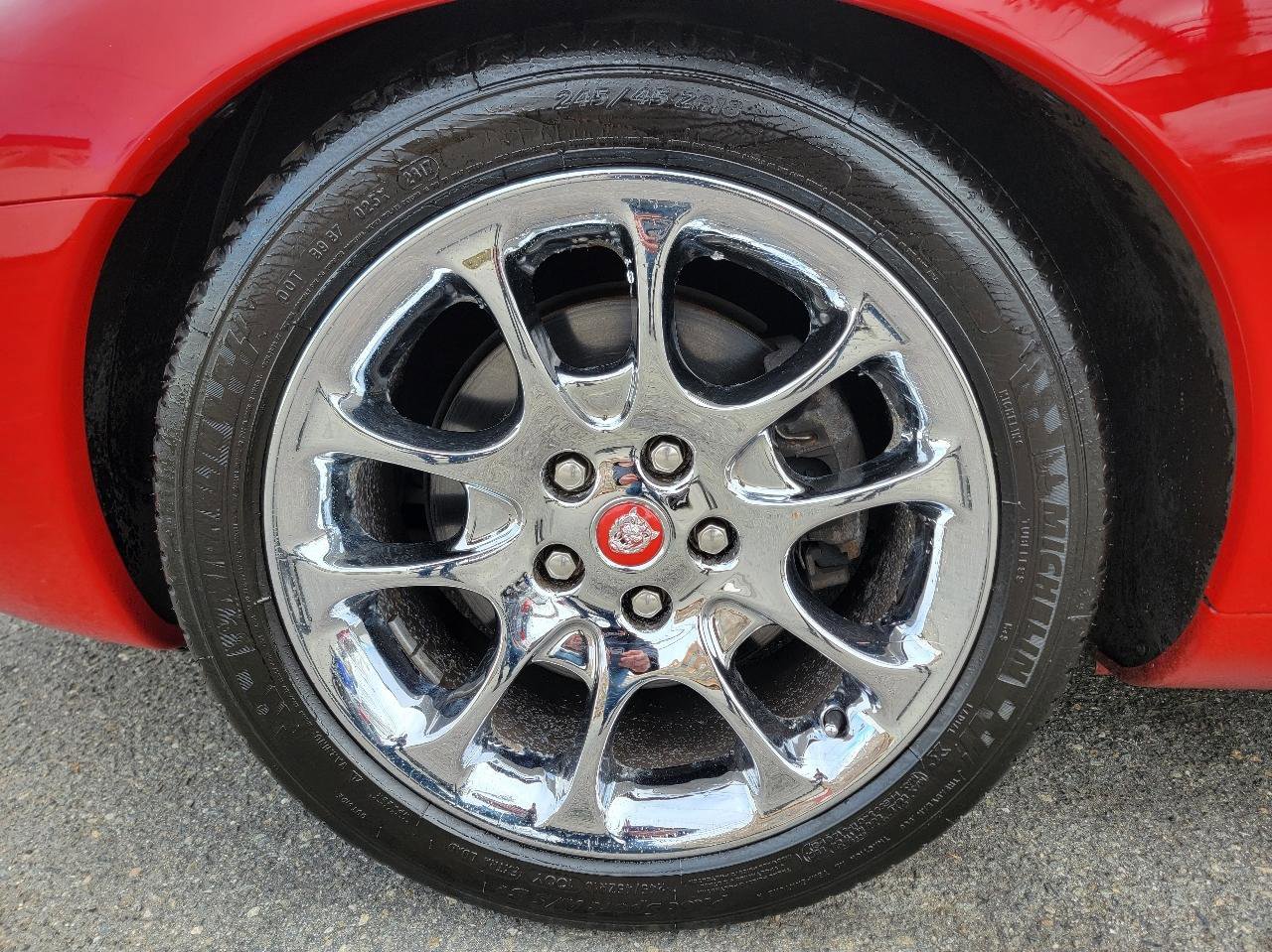 Used 2000 Jaguar XK8 Convertible image 24