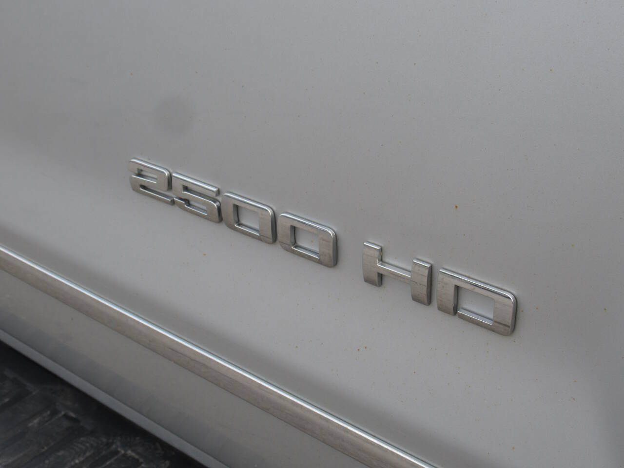 Used 2018 Chevrolet Silverado 2500 LTZ w/ Vortec Plus Package AWD/4WD image 6