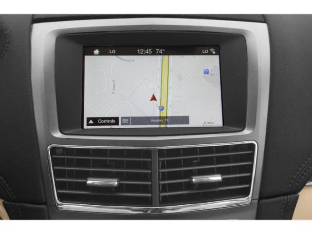 Used 2019 Lincoln MKT AWD image 17
