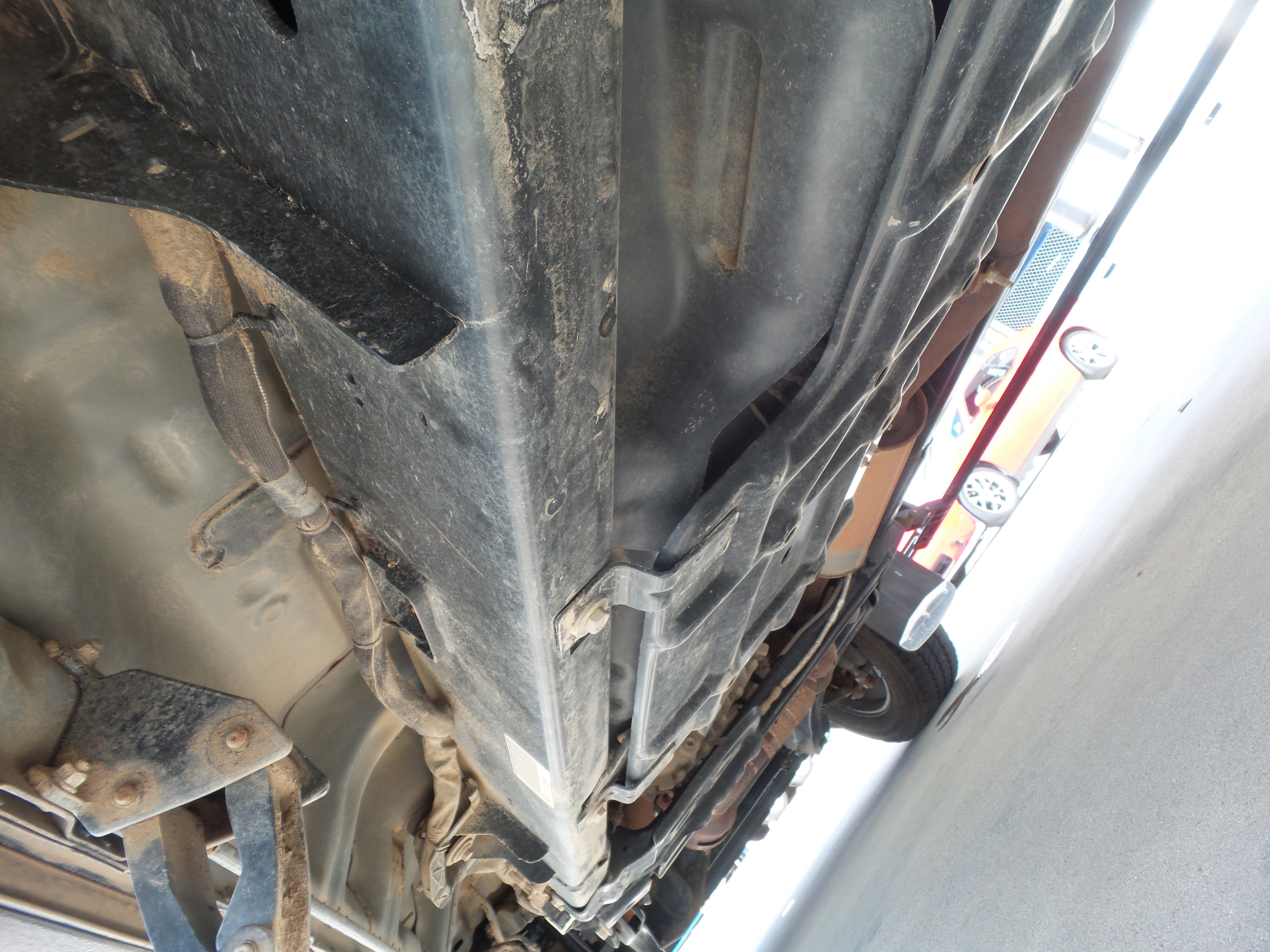 Used 2024 Ford F350 Platinum w/ FX4 Off-Road Package image 92