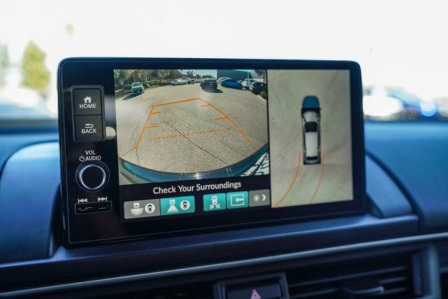 Used 2025 Honda Pilot Black Edition image 26