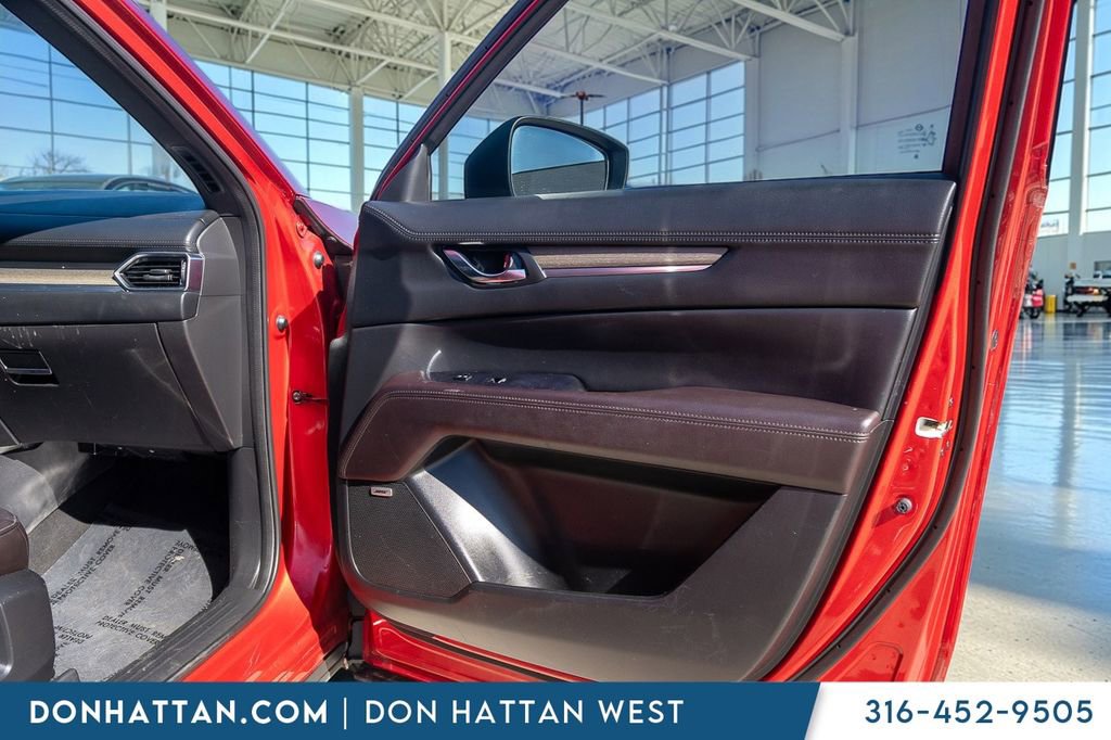 Used 2021 MAZDA CX-5 Signature image 26