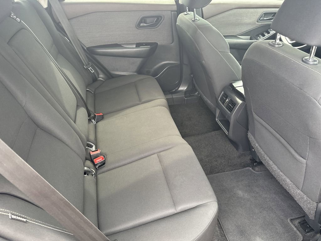 Used 2023 Nissan Rogue S FWD image 30