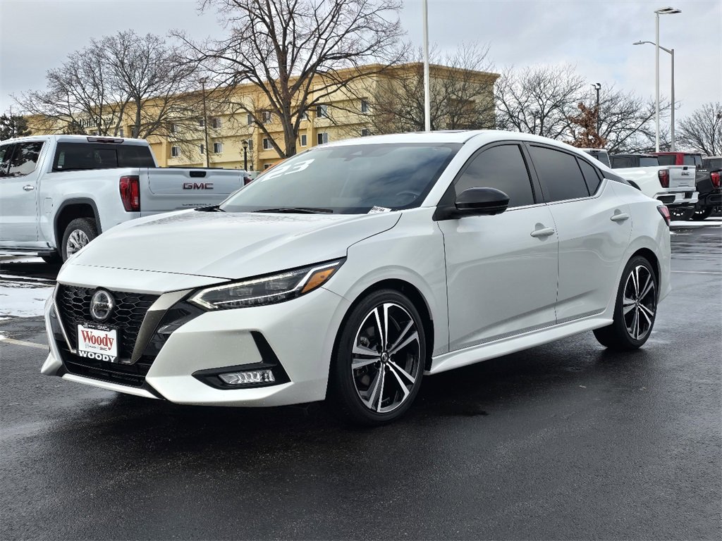 Used 2023 Nissan Sentra SR w/ SR Premium Package image 4