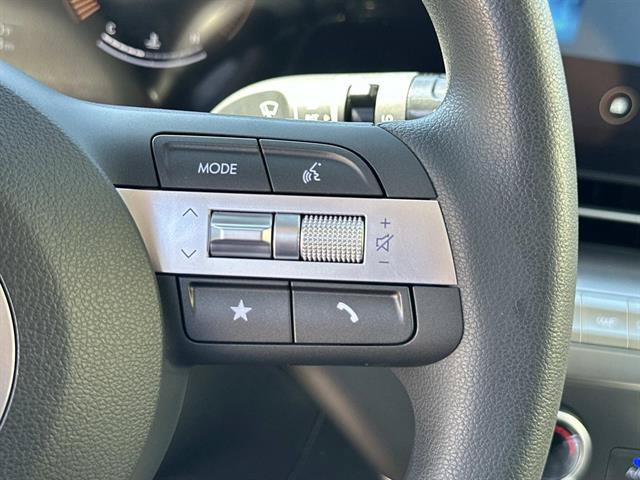 New 2027 Hyundai Kona SE FWD image 9