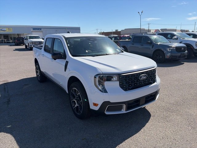 New 2025 Ford Maverick Lariat image 8
