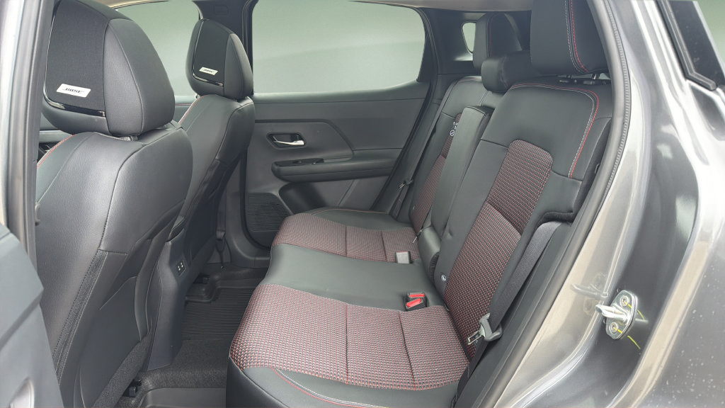 New 2027 Nissan Kicks SR w/ SR Premium Package AWD/4WD image 15