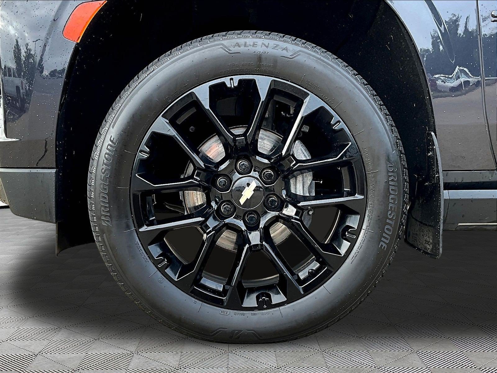 Used 2022 Chevrolet Suburban High Country AWD/4WD image 35