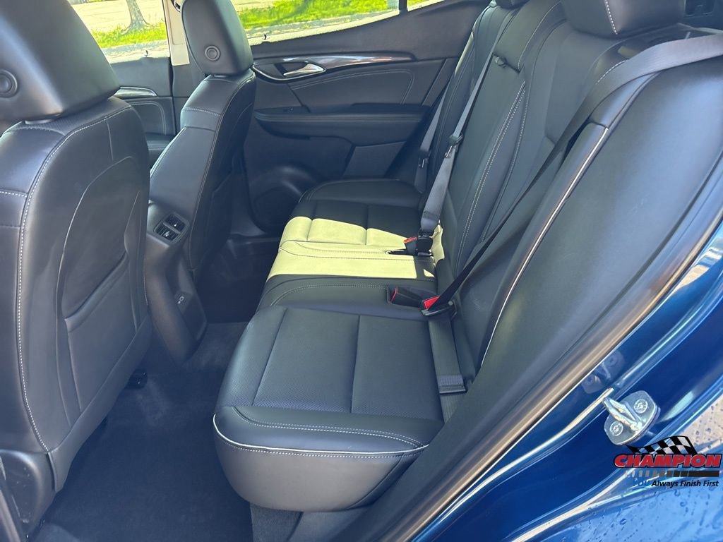 Used 2022 Buick Envision Essence w/ Safety Package image 25