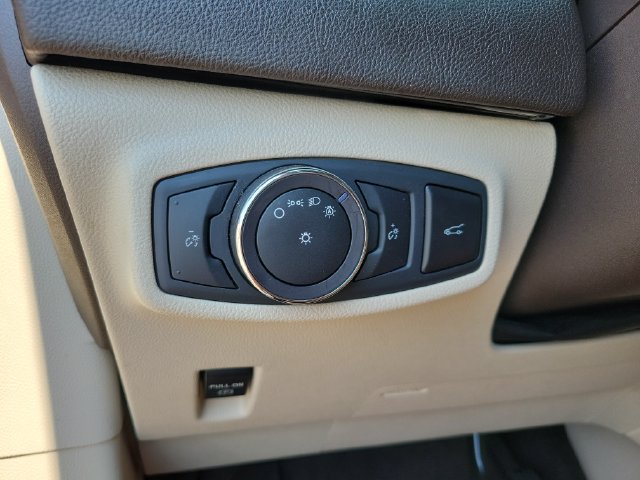 Used 2019 Lincoln MKC Select w/ Select Plus Package FWD image 26