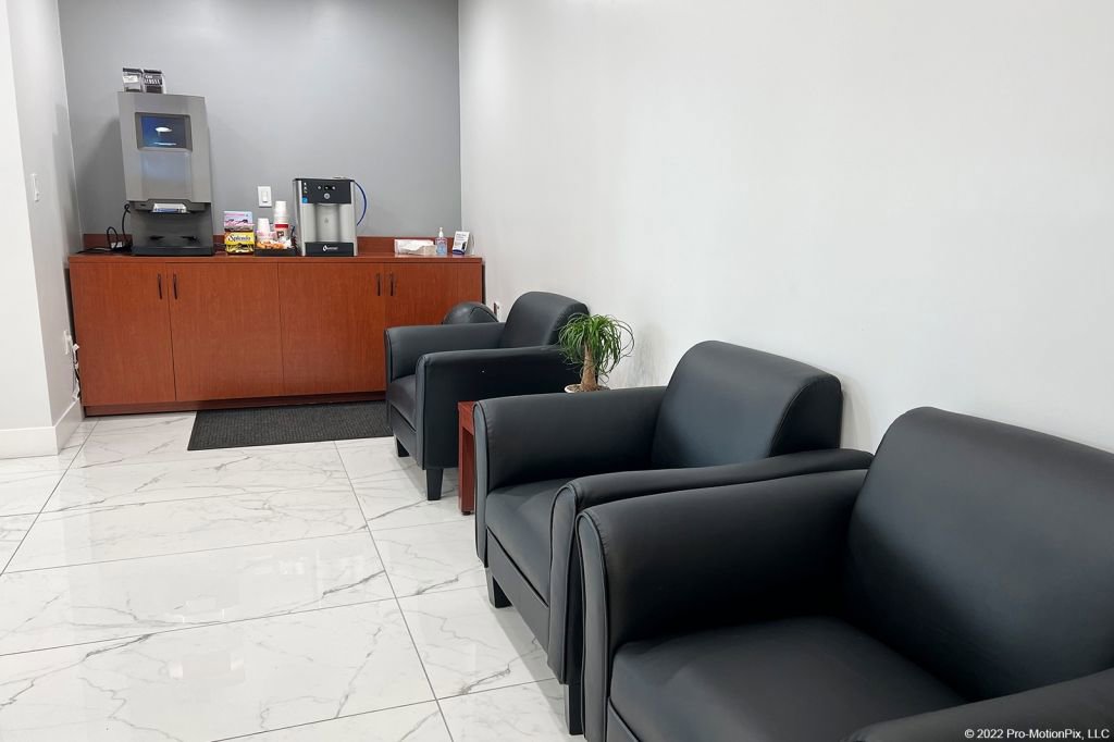 Used 2023 Kia Niro EX image 42