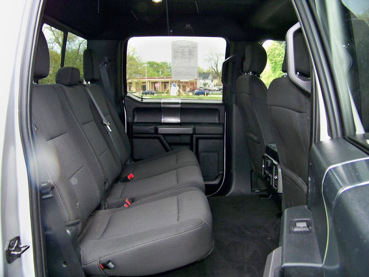 Used 2019 Ford F150 XLT w/ Equipment Group 302A Luxury AWD/4WD image 16