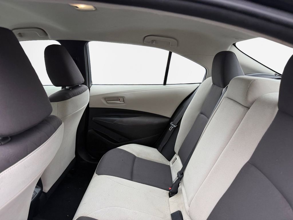 Used 2023 Toyota Corolla LE image 23