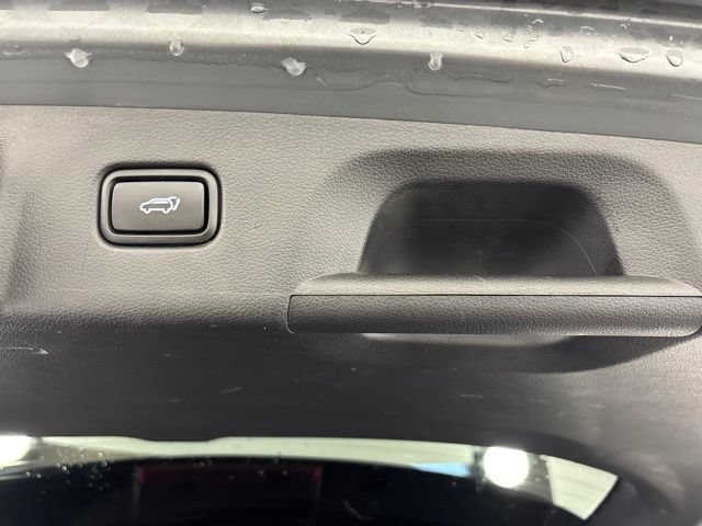 Used 2022 Hyundai Palisade SEL w/ 8P Bench Seat Package AWD/4WD image 25