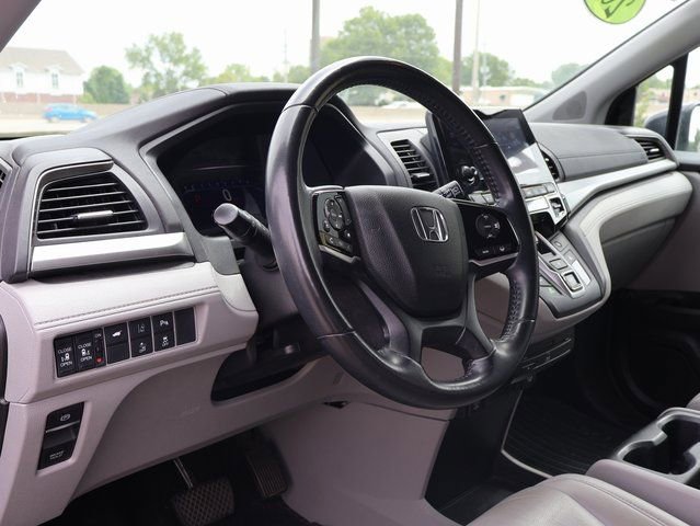 Used 2018 Honda Odyssey Touring image 25