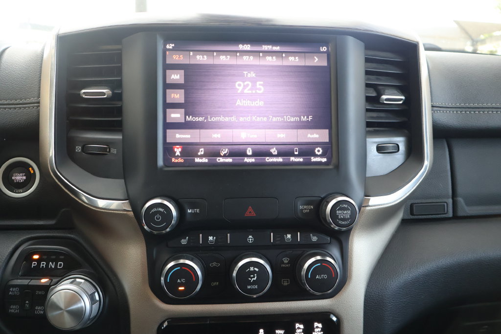 Used 2019 RAM 1500 Laramie AWD/4WD image 5