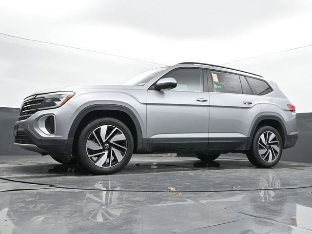 Used 2024 Volkswagen Atlas SE image 23