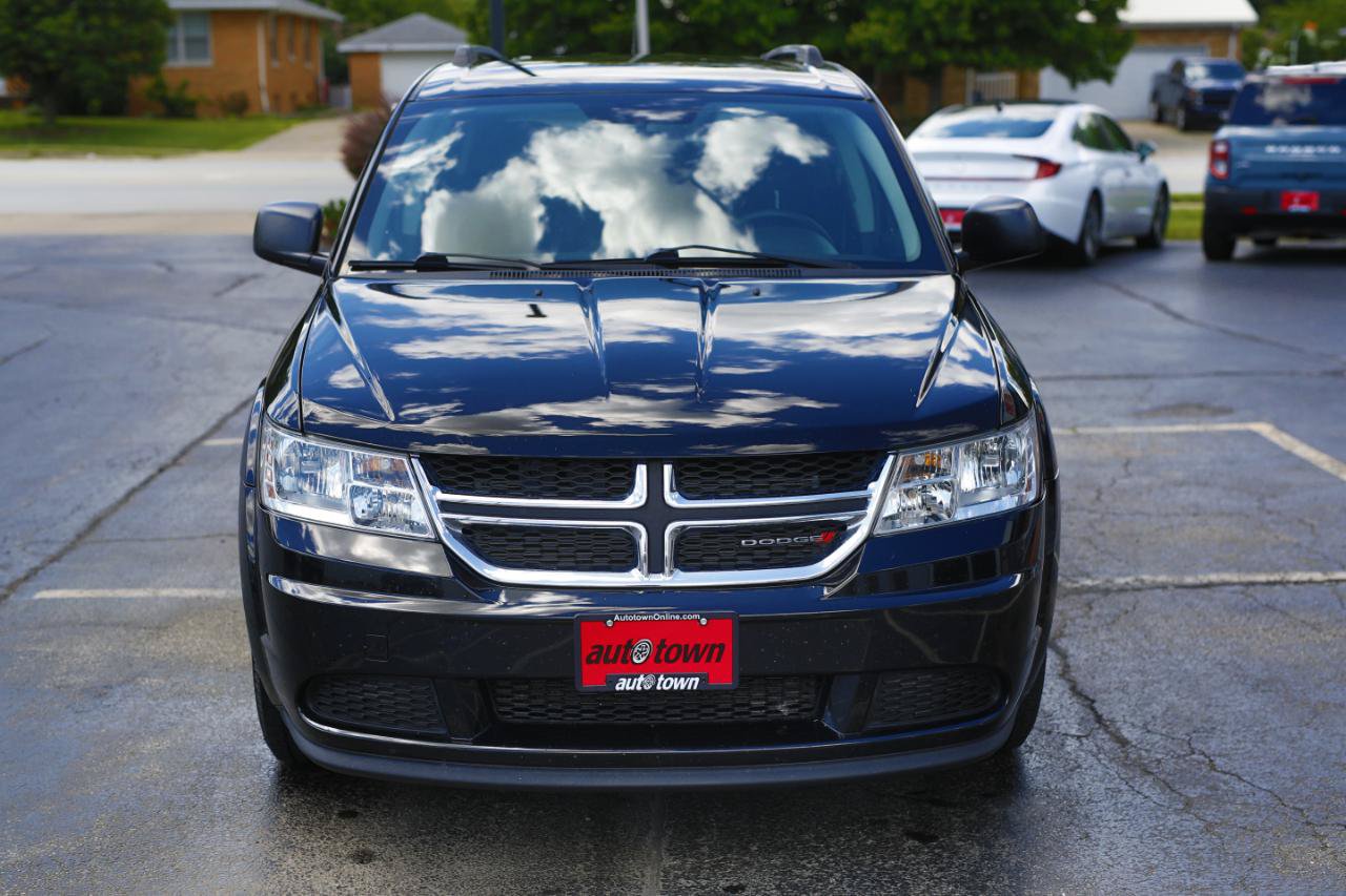 Used 2017 Dodge Journey SE w/ Flexible Seating Group FWD image 2