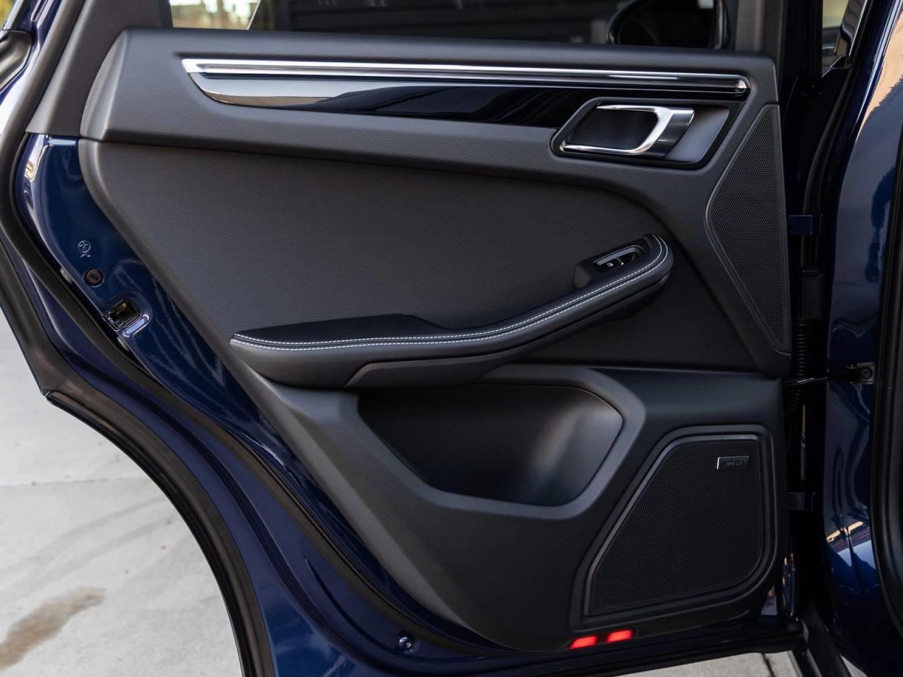 New 2026 Porsche Macan Turbo image 83
