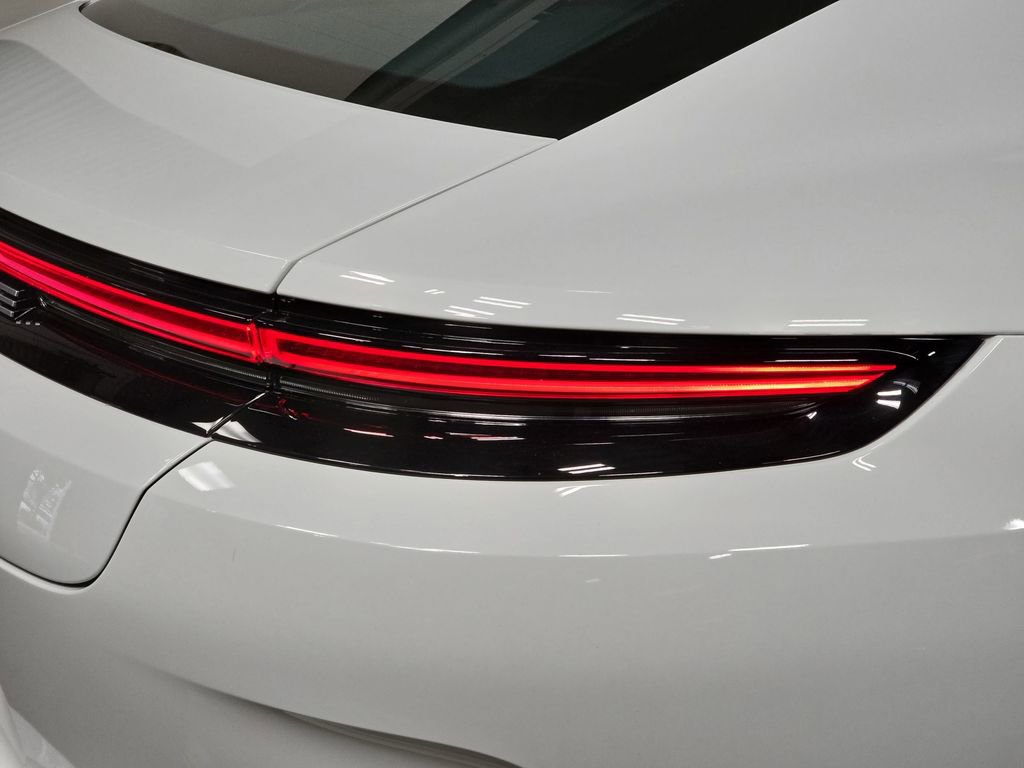 Certified 2025 Porsche Panamera 4 AWD/4WD image 30