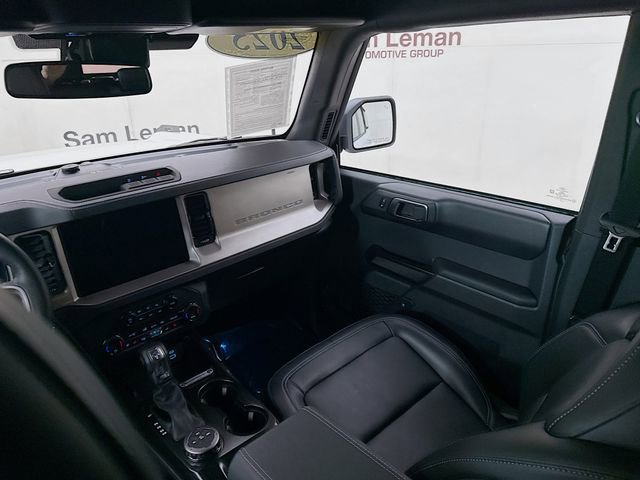 Used 2025 Ford Bronco Outer Banks image 23