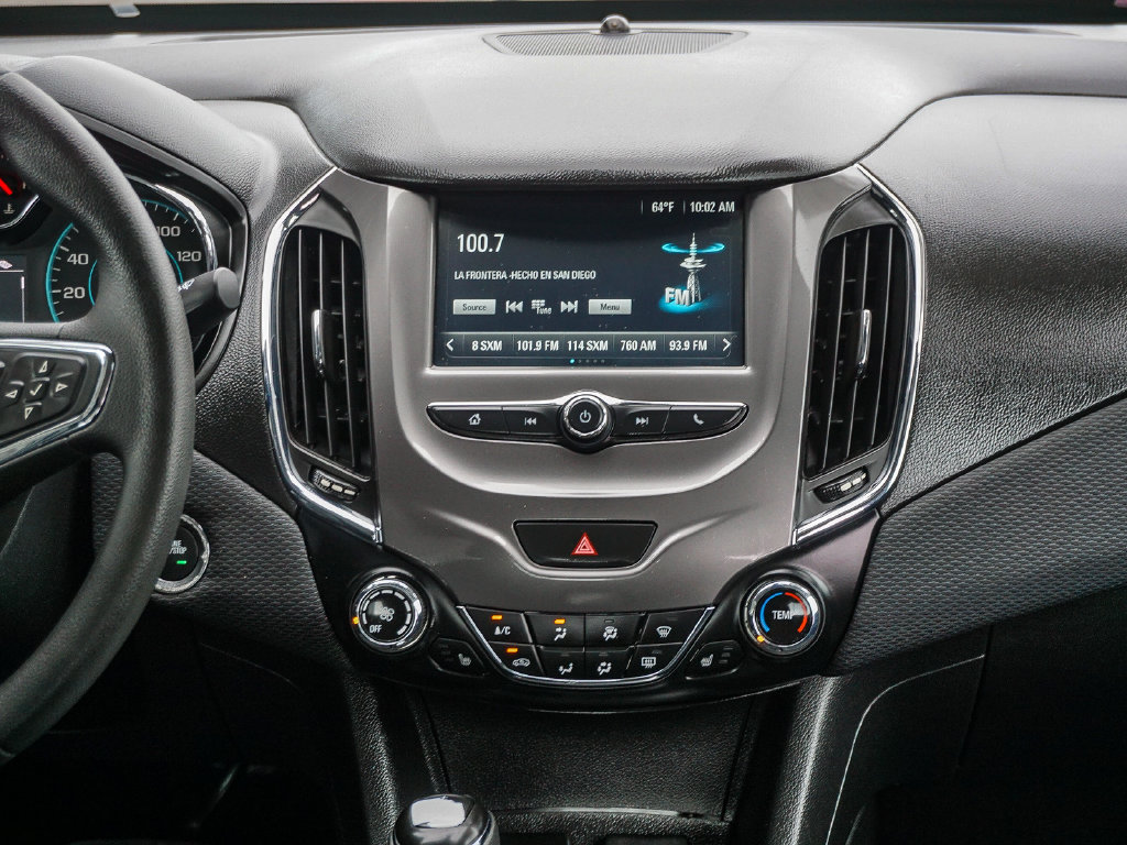 Used 2018 Chevrolet Cruze LT w/ Convenience Package FWD image 16