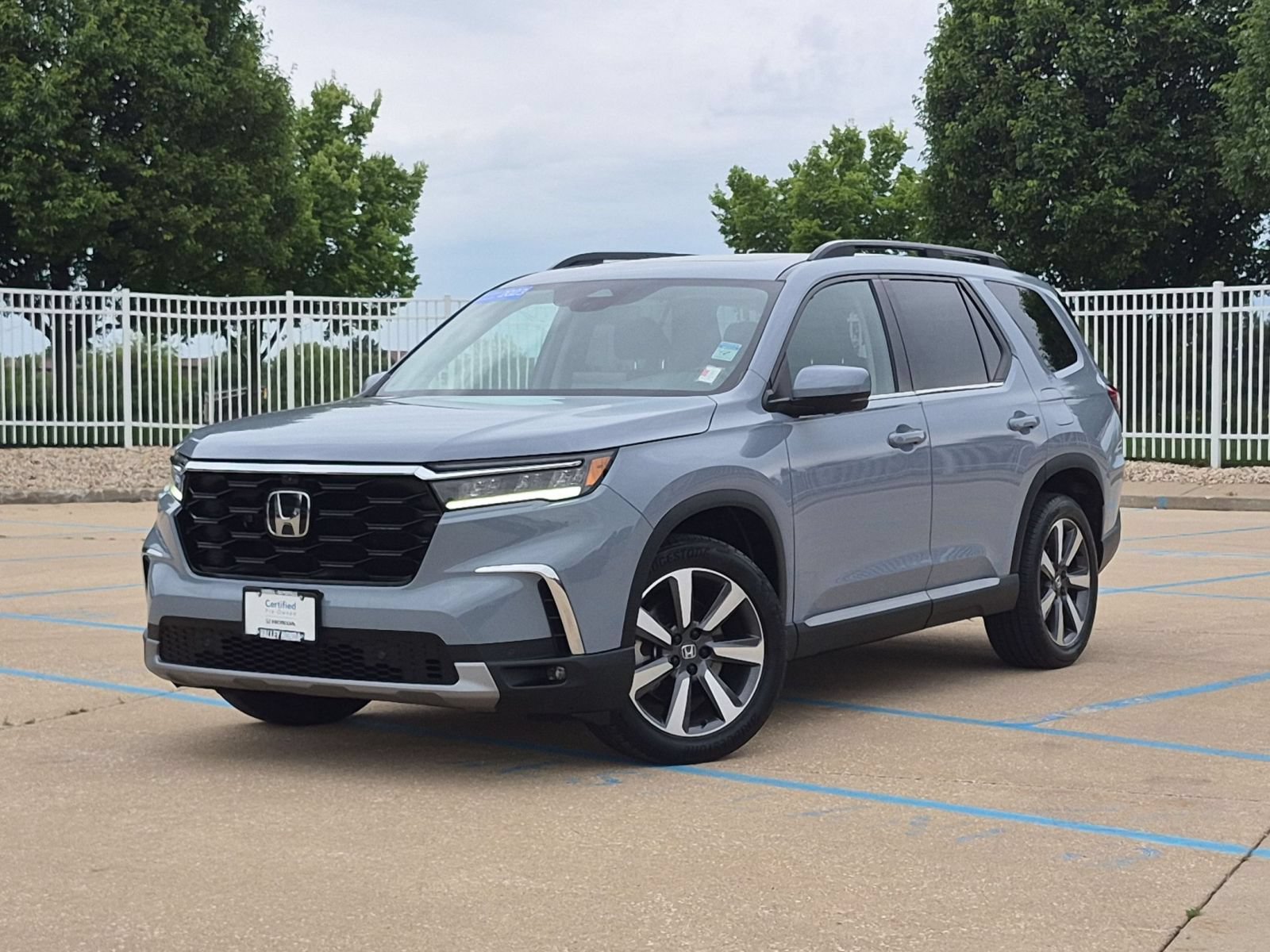 Used 2023 Honda Pilot Elite image 2