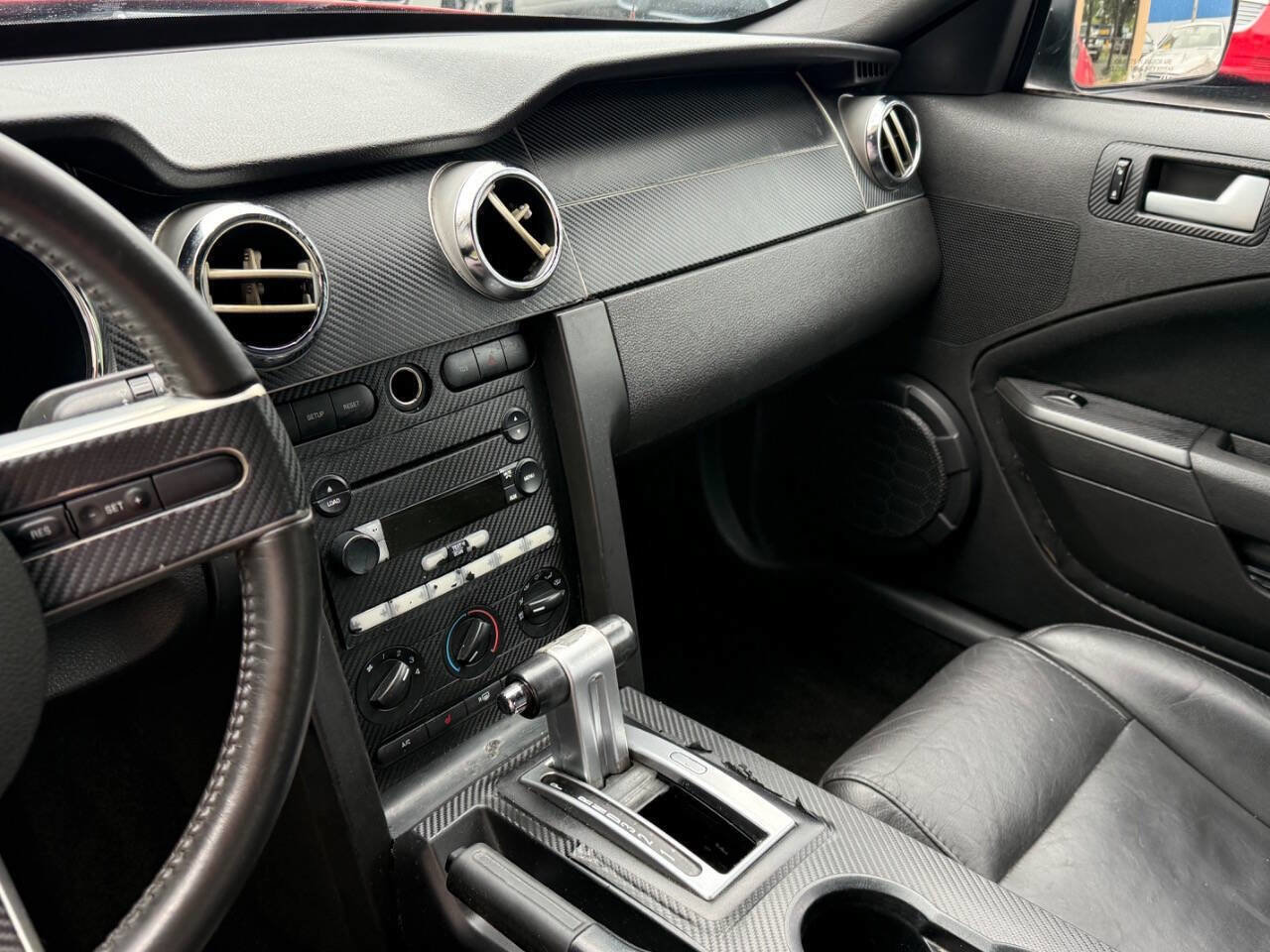 Used 2007 Ford Mustang Premium RWD image 6