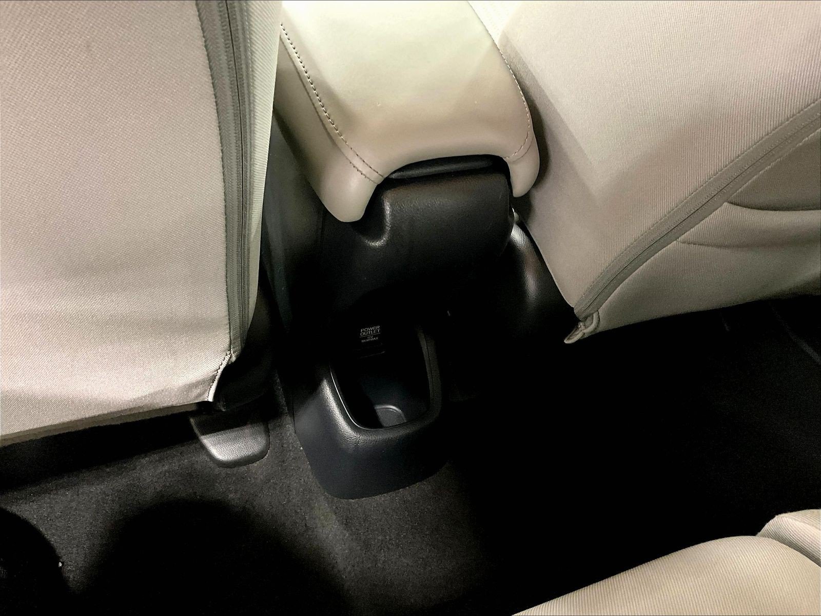 Used 2017 Honda HR-V LX image 10