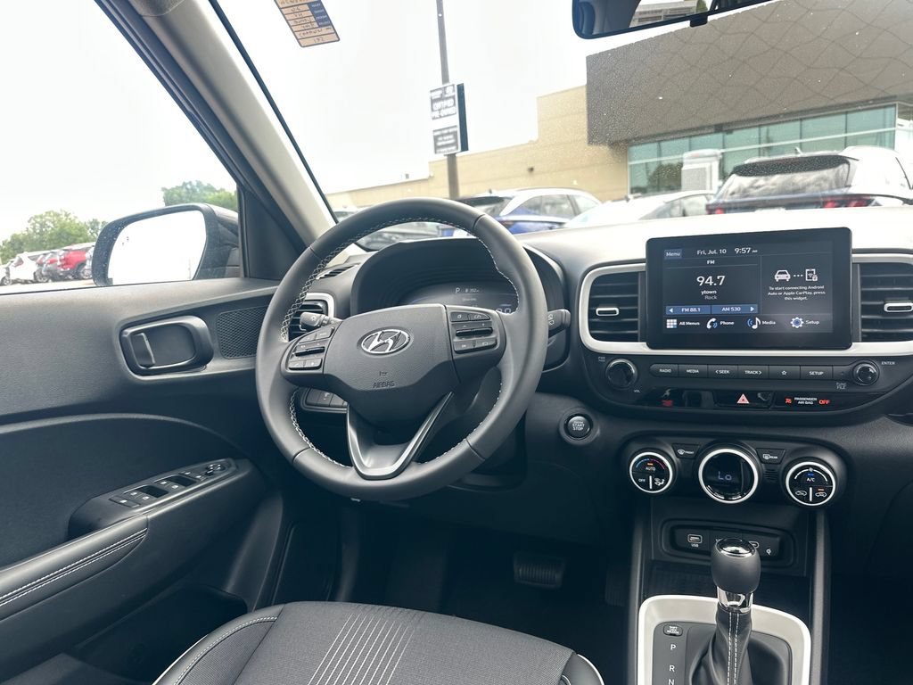 New 2026 Hyundai Venue SEL FWD image 15