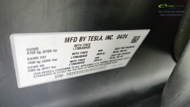 Used 2024 Tesla Cybertruck AWD Crew Cab image 57