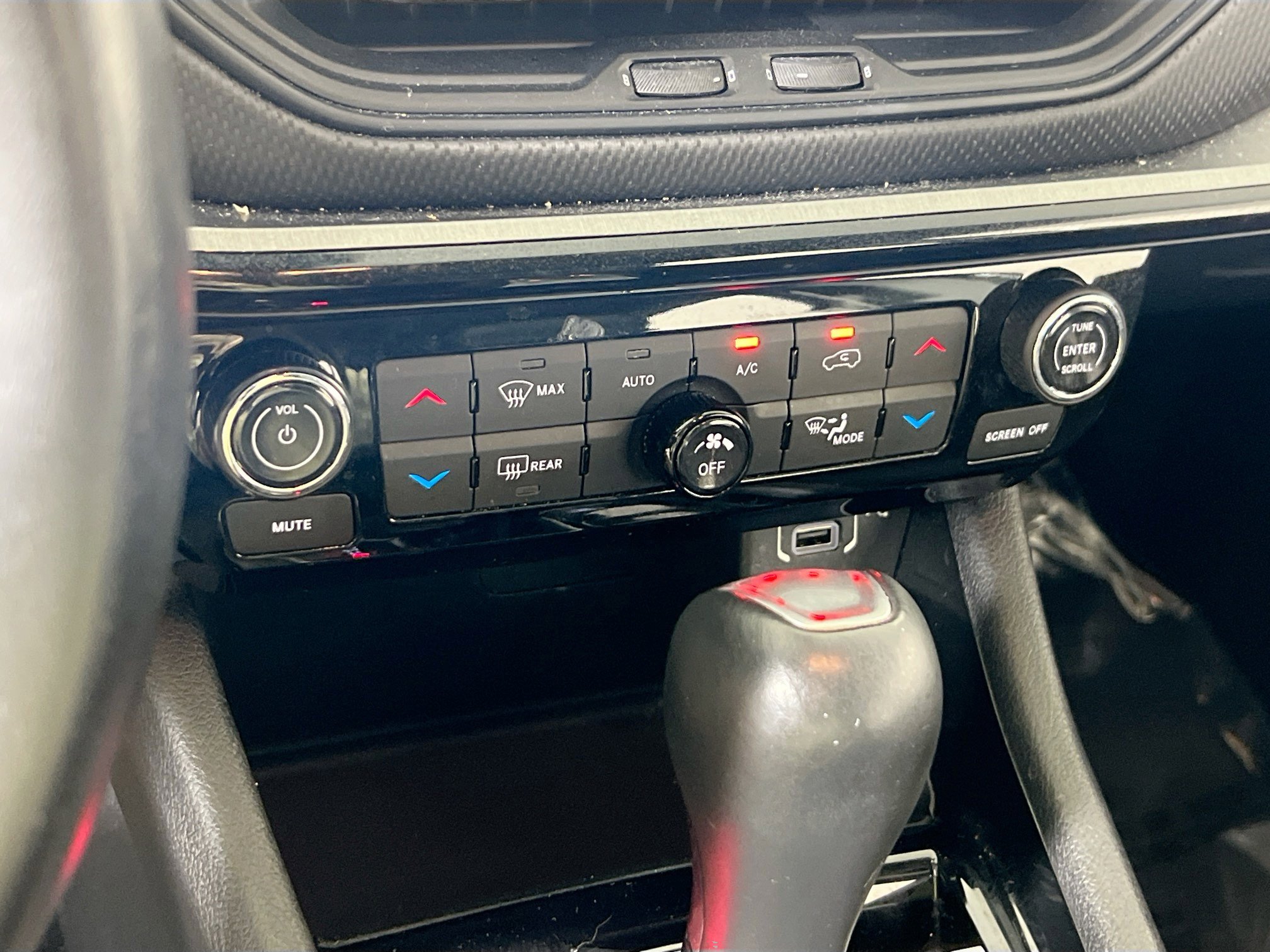 Used 2022 Jeep Compass Trailhawk w/ Trailhawk Convenience Group image 14